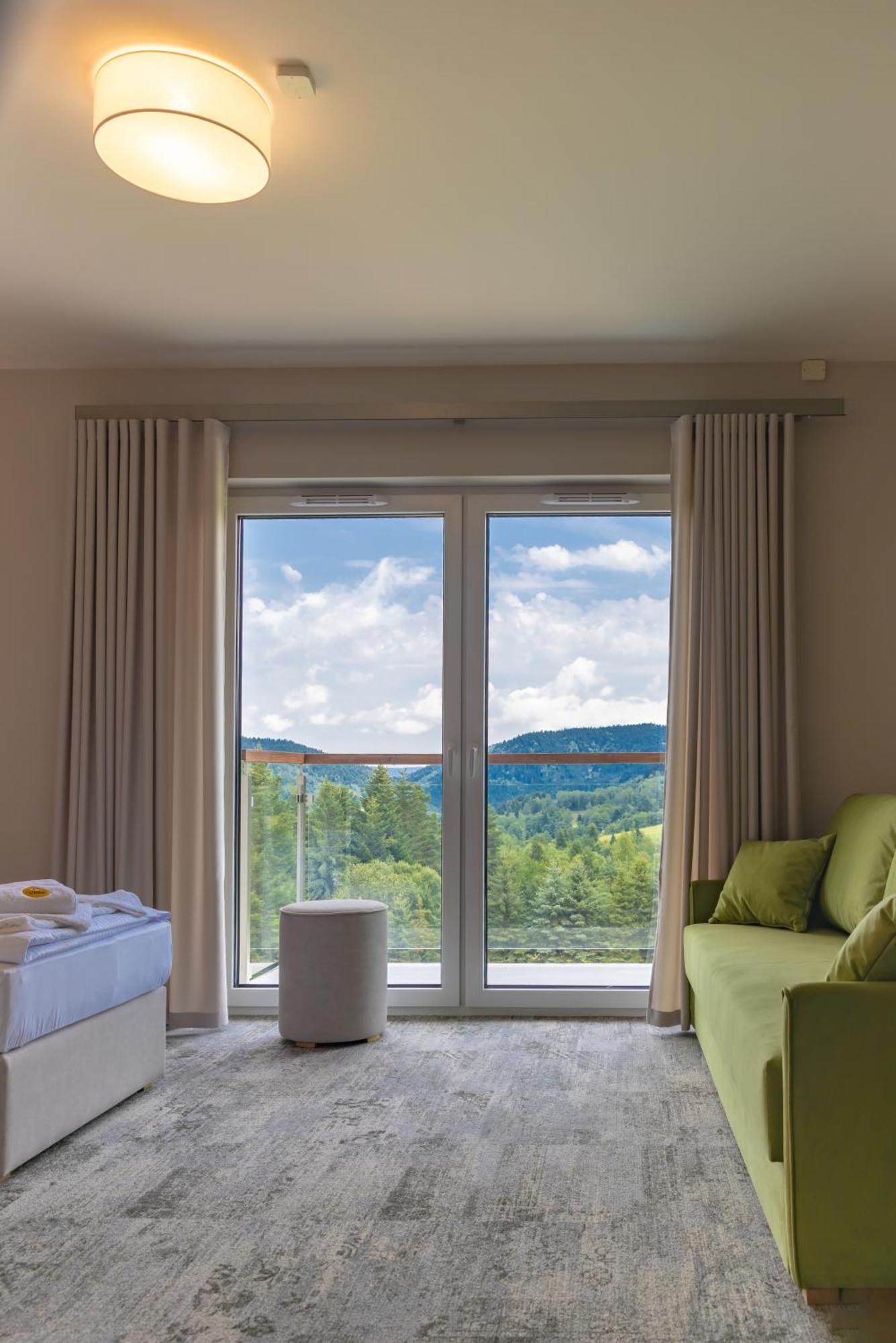 Miodowa Klinika Hotel Kamianna ภายนอก รูปภาพ
