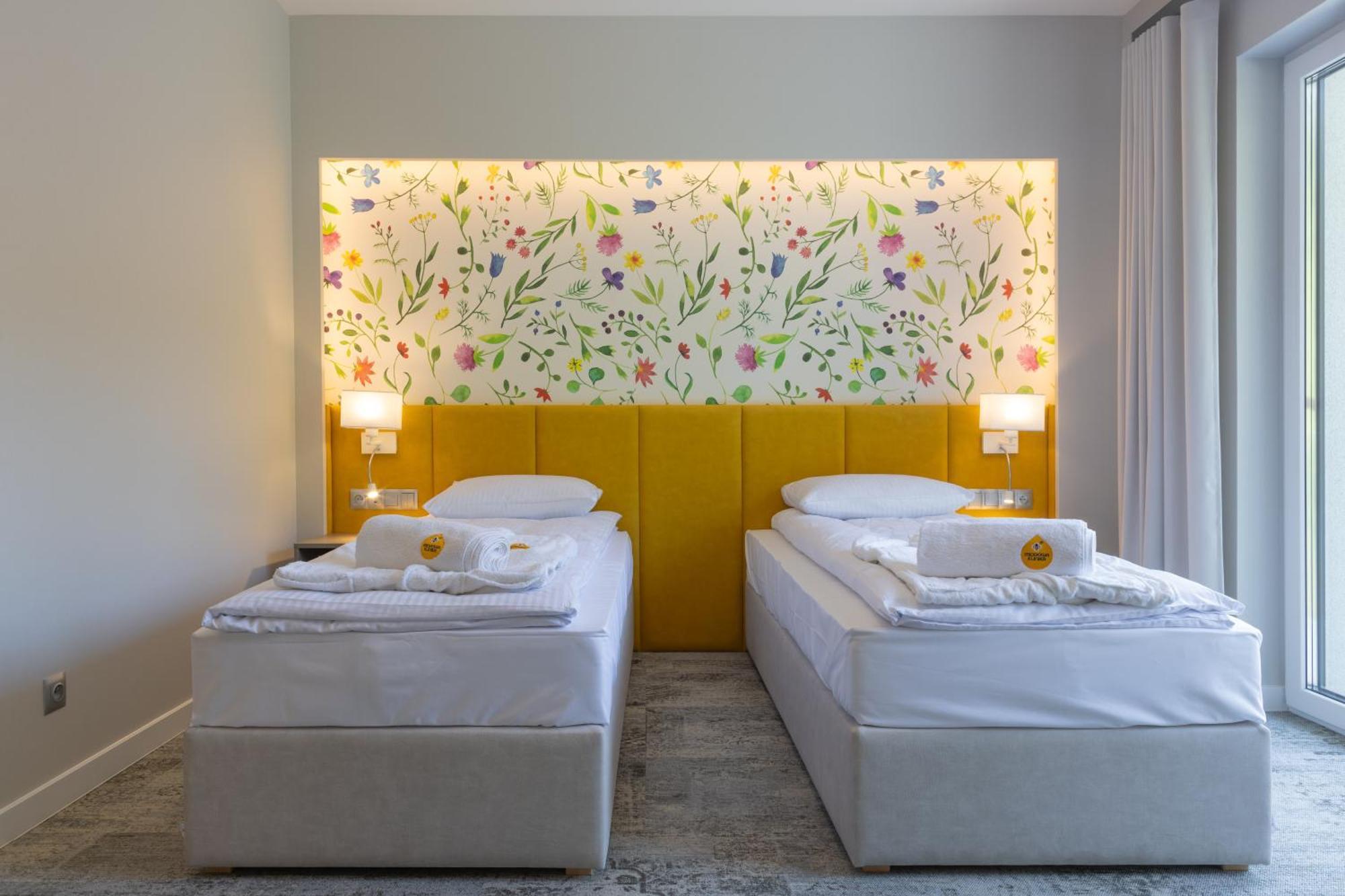 Miodowa Klinika Hotel Kamianna ภายนอก รูปภาพ
