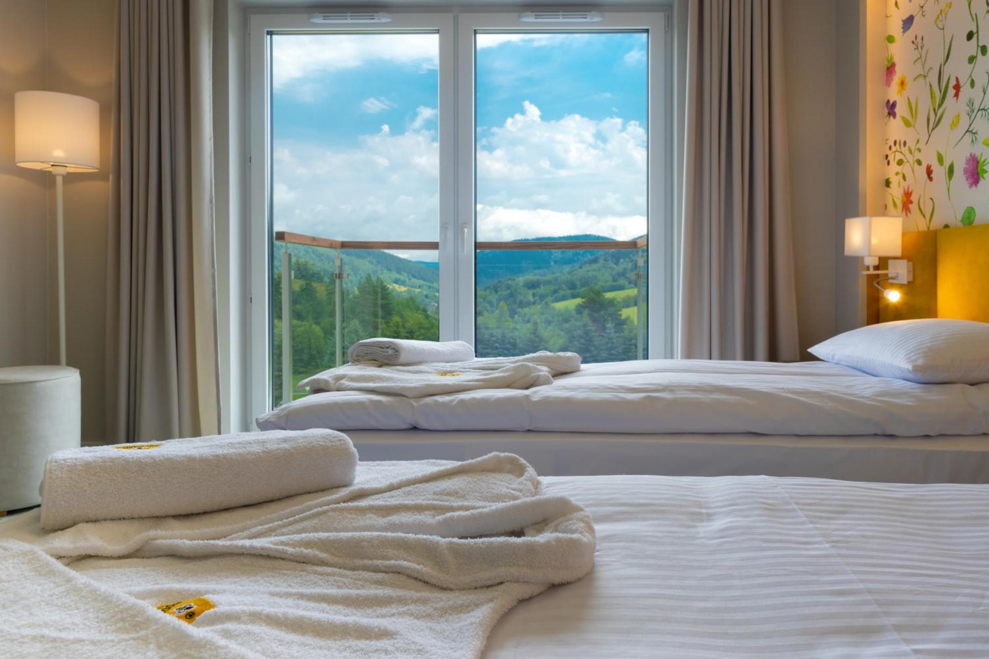 Miodowa Klinika Hotel Kamianna ภายนอก รูปภาพ
